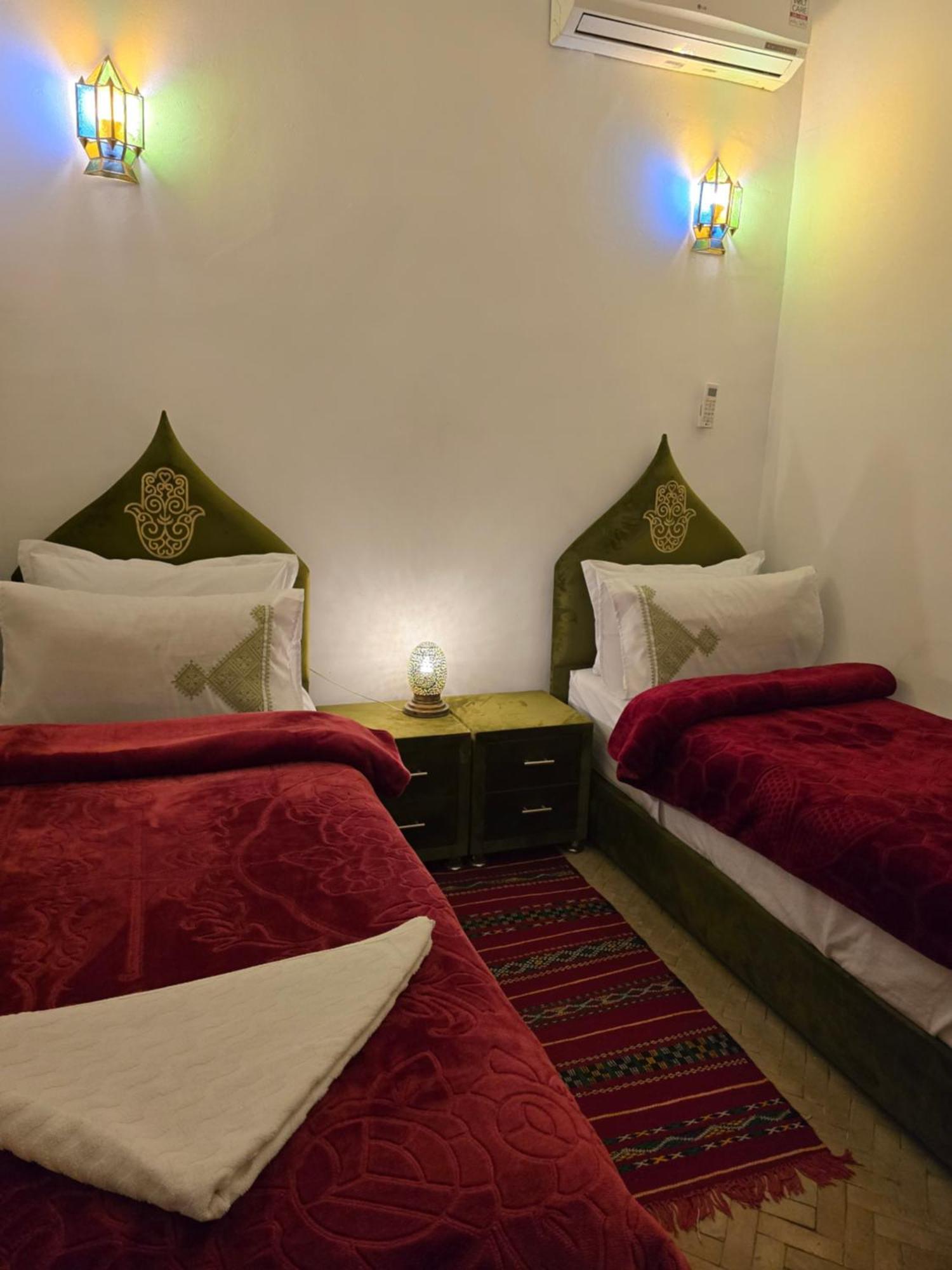 Bed and Breakfast Dar Khmissa Fez Exterior foto