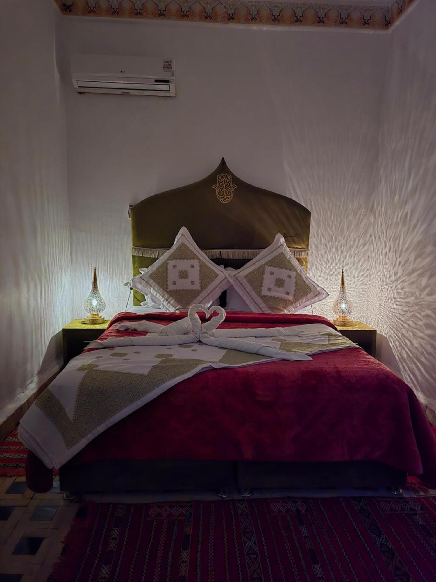 Bed and Breakfast Dar Khmissa Fez Exterior foto